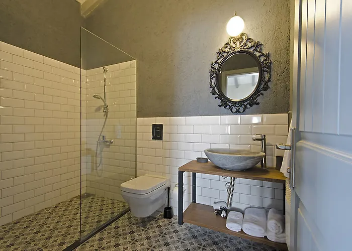 330 Boutique (adults Only)